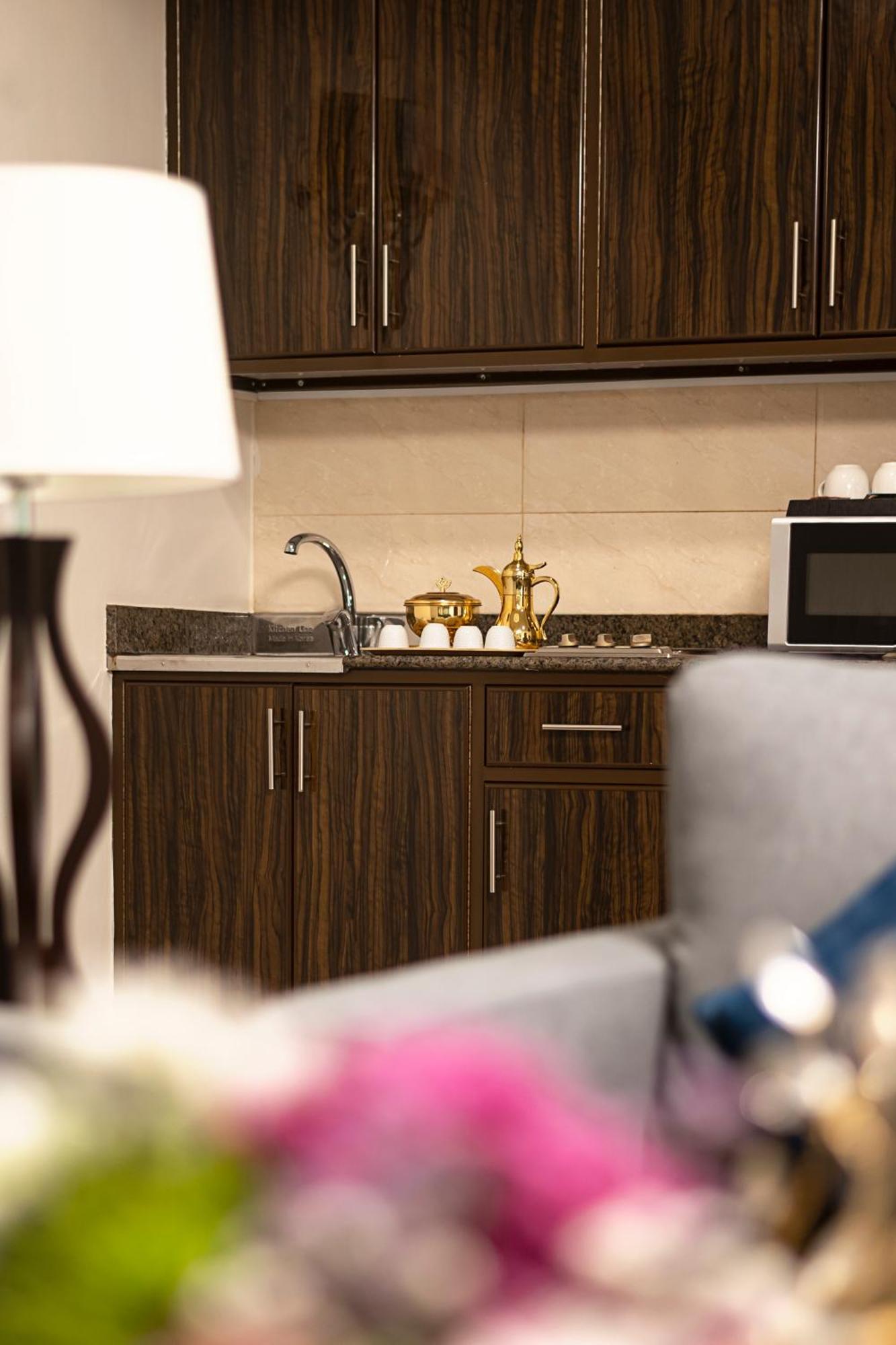 Laten Suites Prince Sultan Джеда Екстериор снимка